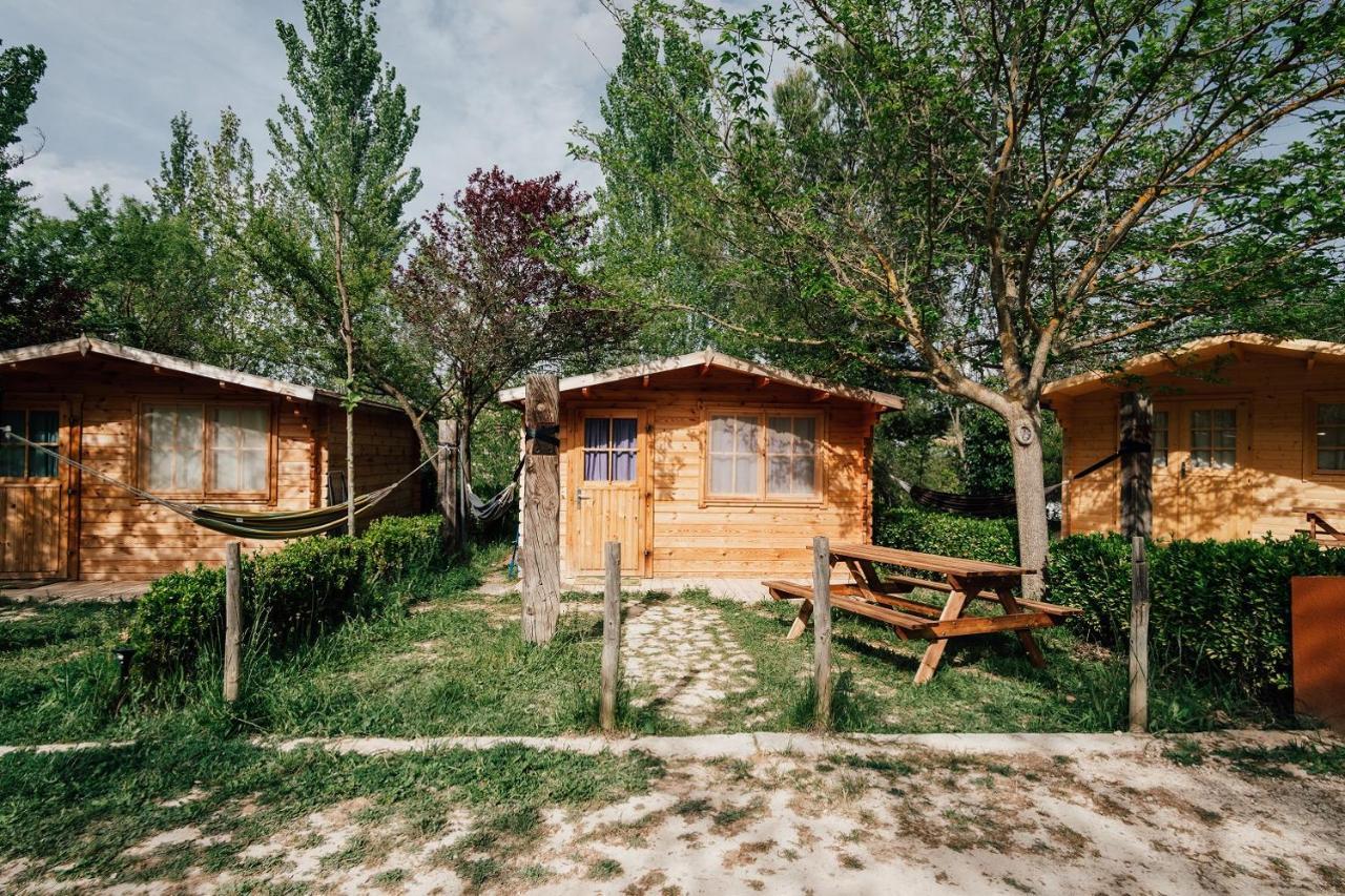 Slow Life Camping Venta Del Moro Bagian luar foto