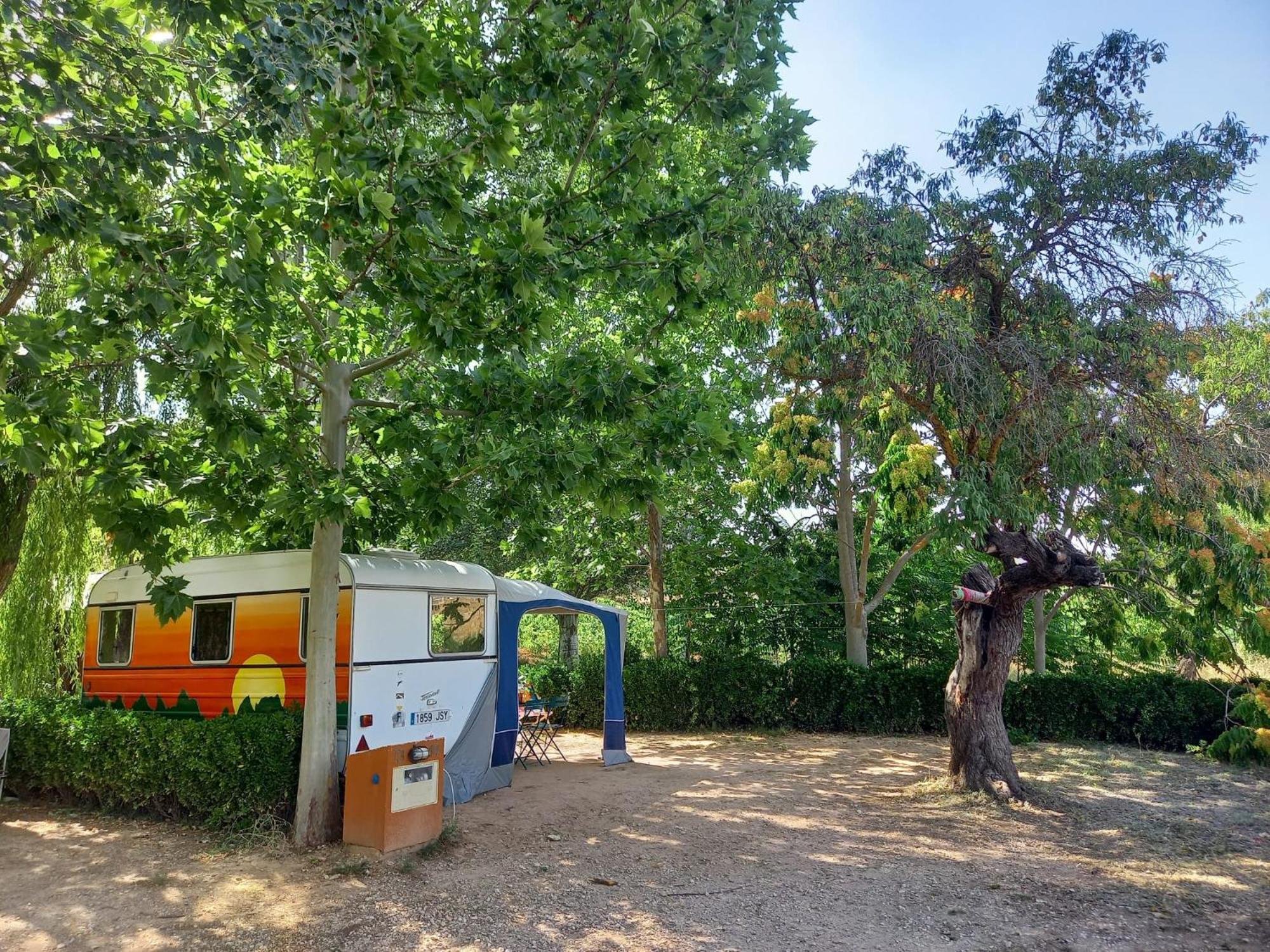Slow Life Camping Venta Del Moro Bagian luar foto