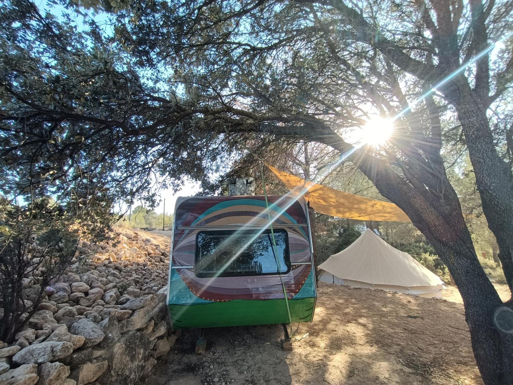 Slow Life Camping Venta Del Moro Bagian luar foto
